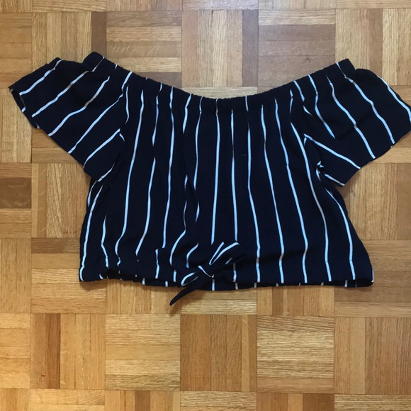 Off the shoulder top - Picture 3 of 4